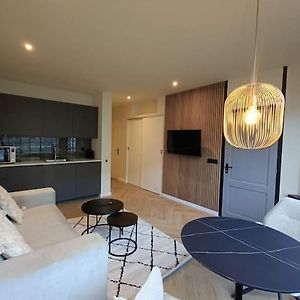 Modern Appartement Vlak Bij Strand